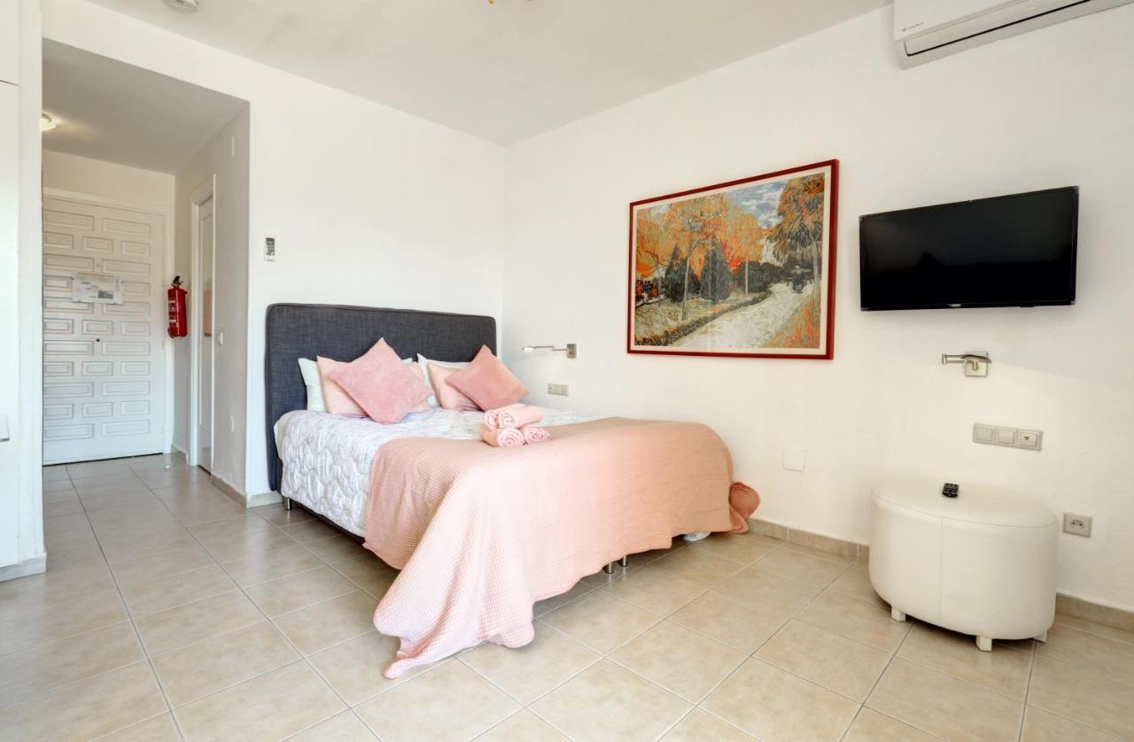 075 - Sea View Studio In Benal Beach Holiday * Benalmádena