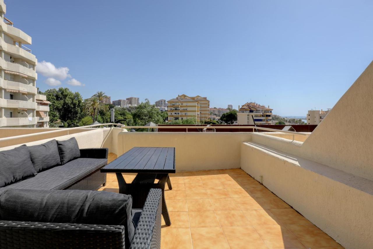 075 - Sea View Studio In Benal Beach Holiday Apartamento
