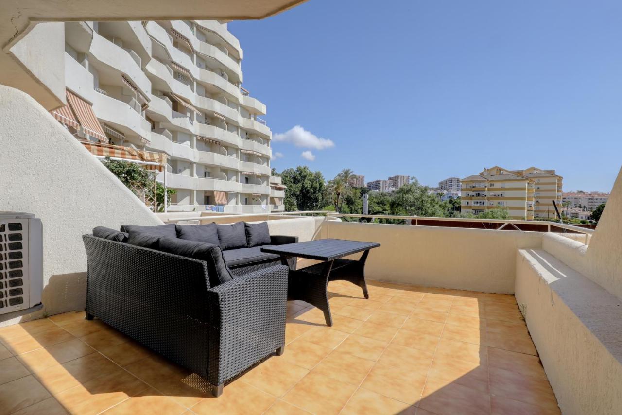 075 - Sea View Studio In Benal Beach Holiday